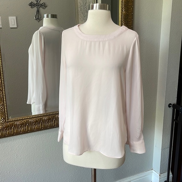 Banana Republic Tops - Banana Republic Light Pink Blouse